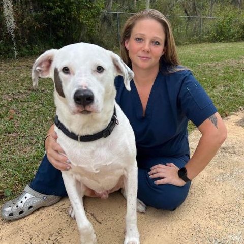 Izzy, Practice Manager